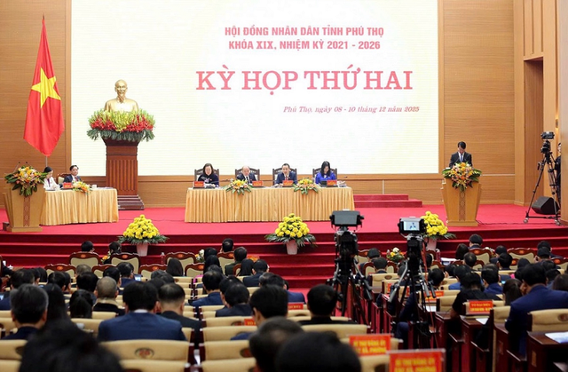 Phú Thọ: Tăng trưởng kinh tế năm 2025 đạt gần 11%, đứng thứ 4 toàn quốc, thứ nhất Vùng Trung du và miền núi phía Bắc- Ảnh 1. Phú Thọ: Tăng trưởng kinh tế năm 2025 đạt gần 11%, đứng thứ 4 toàn quốc, thứ nhất Vùng Trung du và miền núi phía Bắc- Ảnh 1.