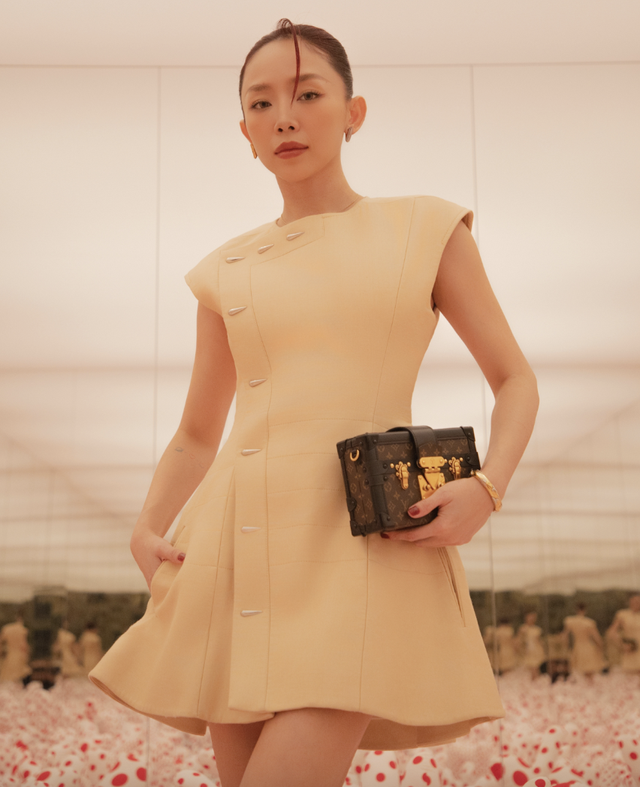 Louis Vuitton đã có một năm “bội thu” chưa từng có cùng showbiz Việt- Ảnh 24. Louis Vuitton đã có một năm “bội thu” chưa từng có cùng showbiz Việt- Ảnh 24.