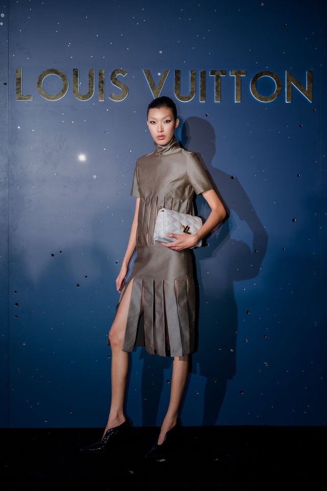 Đại tiệc cuối năm của Louis Vuitton chiếm trọn sự quan t&acirc;m của cộng đồng mạng:  D&agrave;n sao Vbiz hội tụ trong si&ecirc;u sự kiện b&ugrave;ng nổ dịp cuối năm - Ảnh 15.
