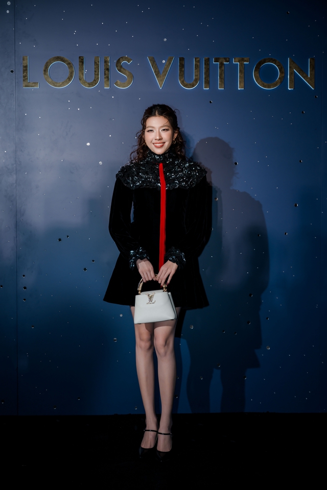 Đại tiệc cuối năm của Louis Vuitton chiếm trọn sự quan t&acirc;m của cộng đồng mạng:  D&agrave;n sao Vbiz hội tụ trong si&ecirc;u sự kiện b&ugrave;ng nổ dịp cuối năm - Ảnh 22.
