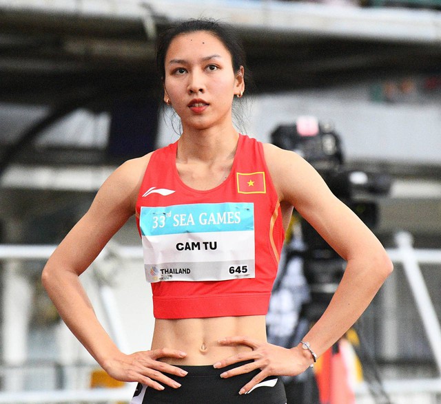 Tìm ra "nữ thần điền kinh" Việt Nam tại SEA Games: Tài năng có thừa, bụng 6 múi săn chắc, chân còn dài thẳng thắp- Ảnh 7. Tìm ra "nữ thần điền kinh" Việt Nam tại SEA Games: Tài năng có thừa, bụng 6 múi săn chắc, chân còn dài thẳng thắp- Ảnh 7.