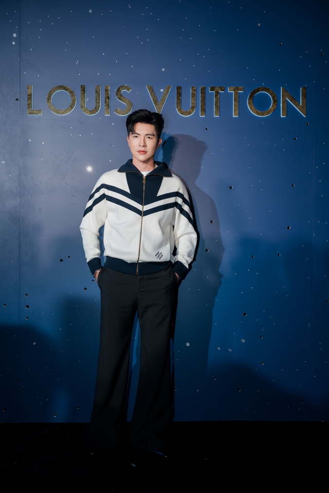 Đại tiệc cuối năm của Louis Vuitton chiếm trọn sự quan t&acirc;m của cộng đồng mạng:  D&agrave;n sao Vbiz hội tụ trong si&ecirc;u sự kiện b&ugrave;ng nổ dịp cuối năm - Ảnh 18.