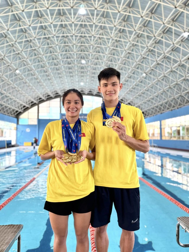 Chuyện tình VĐV SEA Games: Chàng là "hoàng tử ếch" thống trị Đông Nam Á, nàng là mỹ nữ làng bơi- Ảnh 3. Chuyện tình VĐV SEA Games: Chàng là "hoàng tử ếch" thống trị Đông Nam Á, nàng là mỹ nữ làng bơi- Ảnh 3.