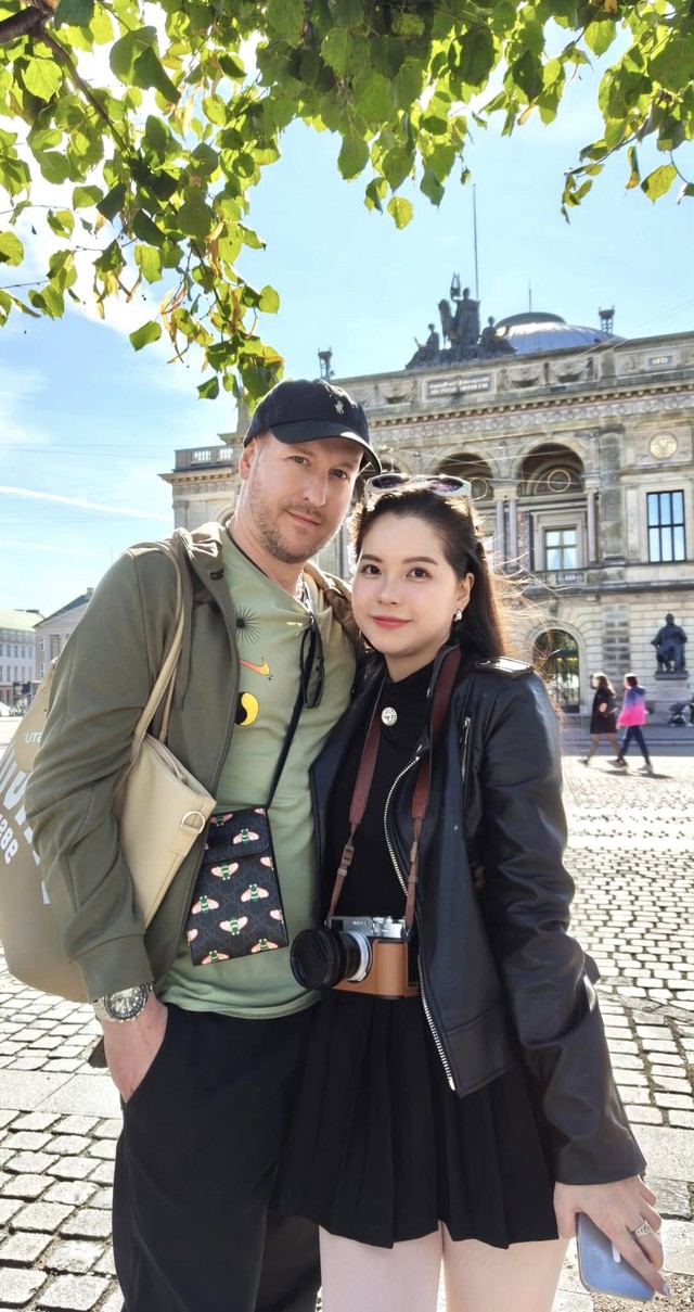 Trai T&acirc;y chuyển 1 tỷ cho mẹ đơn th&acirc;n Việt để "cọc vợ" sau 3 ng&agrave;y nhắn tin: H&ocirc;n nh&acirc;n lạ l&ugrave;ng- Ảnh 4.