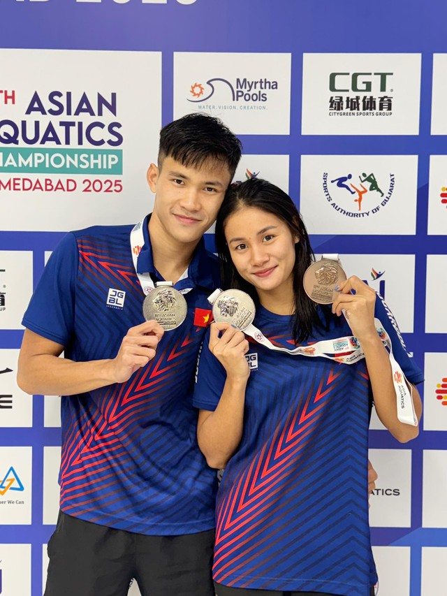 Chuyện tình VĐV SEA Games: Chàng là "hoàng tử ếch" thống trị Đông Nam Á, nàng là mỹ nữ làng bơi- Ảnh 4. Chuyện tình VĐV SEA Games: Chàng là "hoàng tử ếch" thống trị Đông Nam Á, nàng là mỹ nữ làng bơi- Ảnh 4.