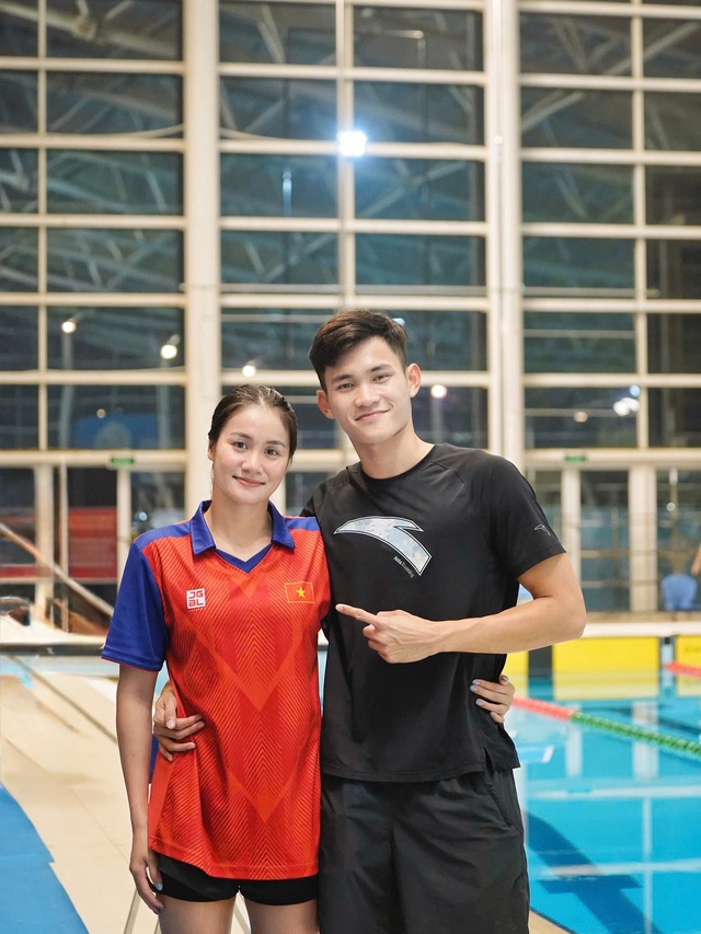 Chuyện tình VĐV SEA Games: Chàng là "hoàng tử ếch" thống trị Đông Nam Á, nàng là mỹ nữ làng bơi- Ảnh 2. Chuyện tình VĐV SEA Games: Chàng là "hoàng tử ếch" thống trị Đông Nam Á, nàng là mỹ nữ làng bơi- Ảnh 2.