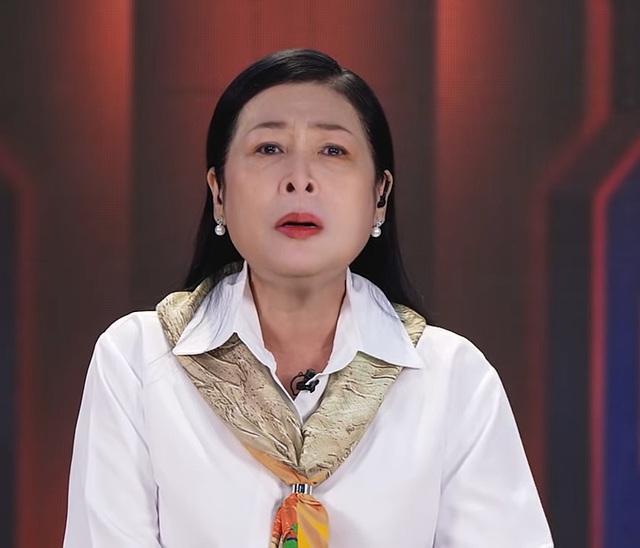 NSND Hồng V&acirc;n tuy&ecirc;n bố: "T&ocirc;i sẽ cho trợ l&yacute; nghỉ việc"- Ảnh 1.