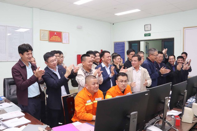 Cột mốc lịch sử: Sản phẩm "made in Vietnam" ch&iacute;nh thức vận h&agrave;nh thực tế, h&agrave;ng chục triệu người hưởng lợi- Ảnh 2.