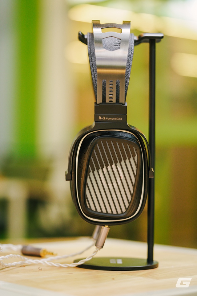 Đ&aacute;nh gi&aacute; tai nghe chụp đầu HarmonicDyne Romantic: Đem sự "trữ t&igrave;nh" v&agrave;o &acirc;m nhạc- Ảnh 5.