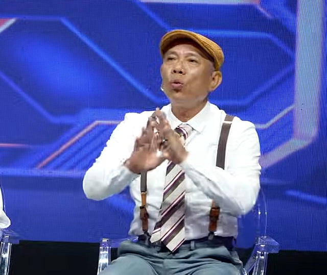 Nam nghệ sĩ U60 r&ugrave;ng m&igrave;nh v&igrave; giẫm phải kim ti&ecirc;m: "Kim ti&ecirc;m vẫn c&ograve;n d&iacute;nh m&aacute;u"- Ảnh 2.