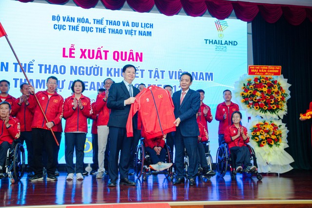 Herbalife Việt Nam đồng h&agrave;nh c&ugrave;ng Ủy Ban Paralympic Việt Nam tổ chức Lễ Xuất Qu&acirc;n của Đo&agrave;n Thể Thao Người Khuyết Tật Việt Nam tham dự ASEAN Para Games lần thứ 13 tại Th&aacute;i Lan- Ảnh 1.