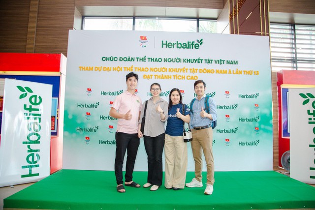 Herbalife Việt Nam đồng h&agrave;nh c&ugrave;ng Ủy Ban Paralympic Việt Nam tổ chức Lễ Xuất Qu&acirc;n của Đo&agrave;n Thể Thao Người Khuyết Tật Việt Nam tham dự ASEAN Para Games lần thứ 13 tại Th&aacute;i Lan- Ảnh 5.