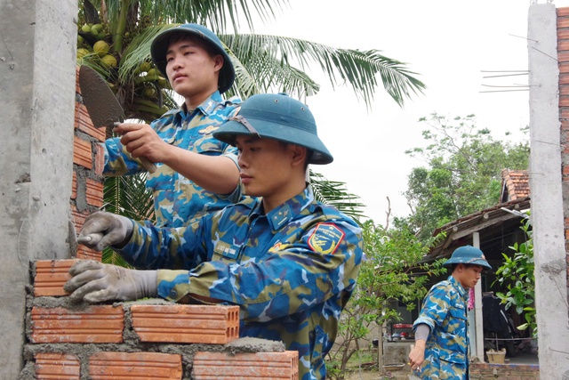 Lặng thầm canh trời, ki&ecirc;u h&atilde;nh Anh h&ugrave;ng- Ảnh 9.