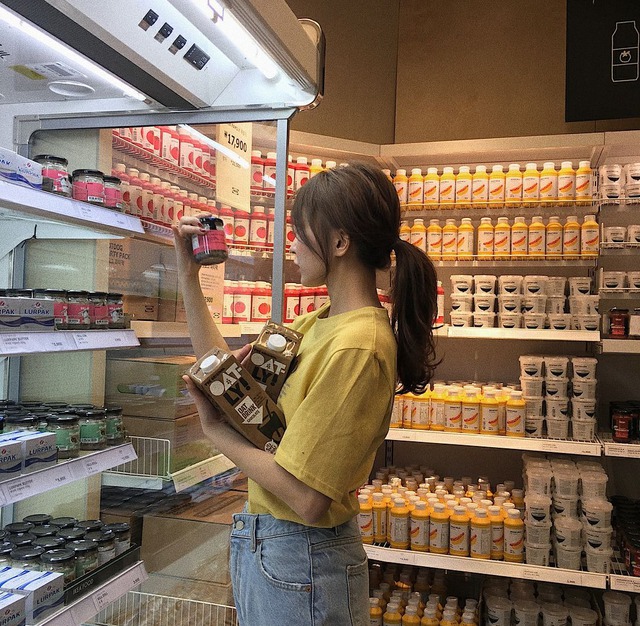 35 tuổi vẫn tiêu tiền kiểu này thì hỏng- Ảnh 1. 35 tuổi vẫn tiêu tiền kiểu này thì hỏng- Ảnh 1.