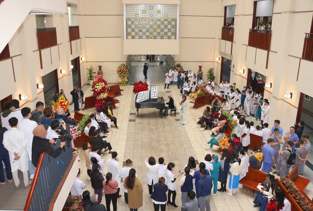 Hành trình "chạm" vào linh hồn từ âm nhạc đến ẩm thực trong Không gian nghệ thuật “Hoàn Nguyên” - Ảnh 3. Hành trình "chạm" vào linh hồn từ âm nhạc đến ẩm thực trong Không gian nghệ thuật “Hoàn Nguyên” - Ảnh 3.