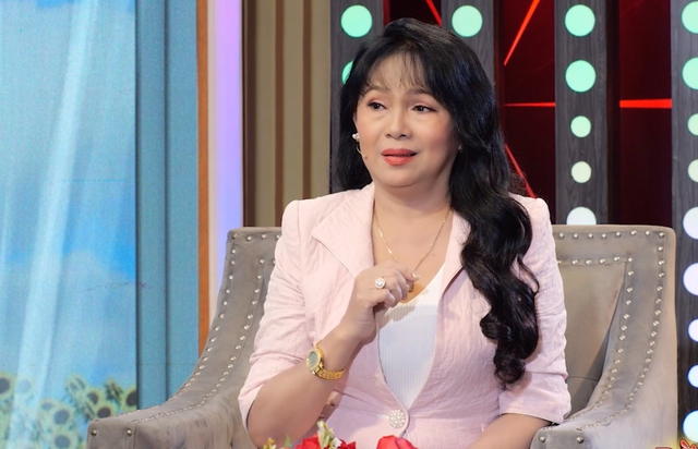 Nữ diễn vi&ecirc;n 41 tuổi ly h&ocirc;n mới tự kiếm đồng tiền đầu ti&ecirc;n- Ảnh 3.