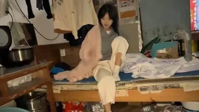 Giấu gia đ&igrave;nh đi l&agrave;m shipper, ở trọ 1,8 triệu/năm: C&ocirc; g&aacute;i 20 tuổi đặt mục ti&ecirc;u kiếm hơn 3,7 tỷ đồng- Ảnh 1.