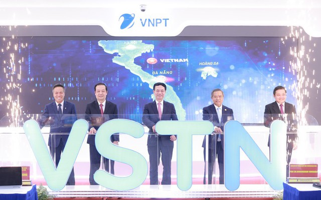 VNPT AI ch&iacute;nh thức ra mắt: 200 chuy&ecirc;n gia h&agrave;ng đầu v&agrave; sức mạnh từ Tập đo&agrave;n c&ocirc;ng nghệ trụ cột quốc gia- Ảnh 2.