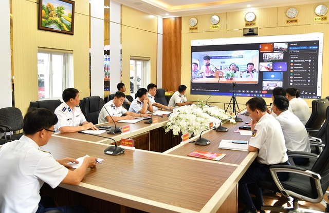 Gieo mầm &yacute; thức biển, đảo cho thế hệ trẻ Th&agrave;nh phố Hồ Ch&iacute; Minh- Ảnh 2.