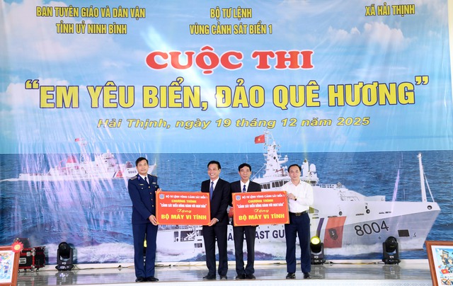 Lan tỏa chương tr&igrave;nh &ldquo;Cảnh s&aacute;t biển đồng h&agrave;nh với ngư d&acirc;n&rdquo; tại tỉnh Ninh B&igrave;nh

- Ảnh 3.