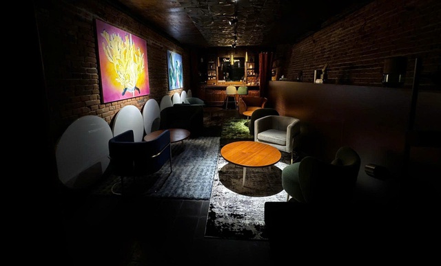 Khi ẩm thực trở thành cầu nối văn hóa: Hành trình của đầu bếp gốc Việt đầu tiên Christian Chu đạt sao Michelin tại Cộng hòa Séc- Ảnh 5. Khi ẩm thực trở thành cầu nối văn hóa: Hành trình của đầu bếp gốc Việt đầu tiên Christian Chu đạt sao Michelin tại Cộng hòa Séc- Ảnh 5.