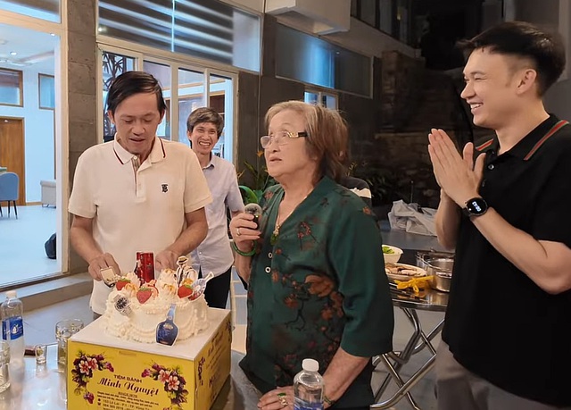 Mẹ ruột Ho&agrave;i Linh: "T&ocirc;i đ&acirc;u d&aacute;m nh&igrave;n Ho&agrave;i Linh"- Ảnh 3.