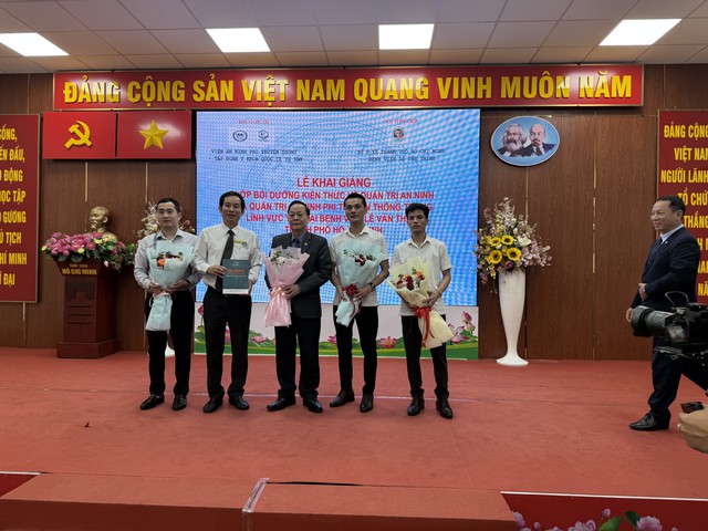 Tăng cường năng lực quản trị an ninh y tế &ndash; Khai mở những trụ cột ph&aacute;t triển bền vững tại Bệnh viện L&ecirc; Văn Thịnh- Ảnh 4.