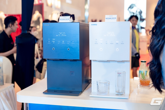 Coway ra mắt m&aacute;y lọc nước l&agrave;m đ&aacute; đa năng: C&ocirc;ng nghệ khử tr&ugrave;ng UV k&eacute;p, gi&aacute; cao nhưng người d&ugrave;ng vẫn c&oacute; thể dễ d&agrave;ng trải nghiệm- Ảnh 2.