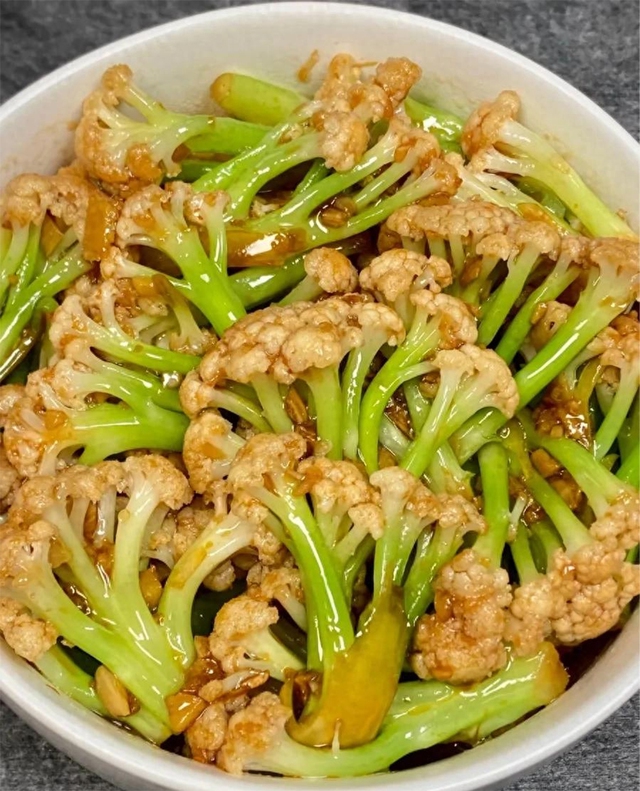 C&aacute;c b&aacute;c sĩ đang ăn những thực phẩm n&agrave;y để bảo vệ mạch m&aacute;u: 2 ng&agrave;y ăn 1 lần bạn sẽ giảm mỡ m&aacute;u, khỏe to&agrave;n th&acirc;n- Ảnh 1.