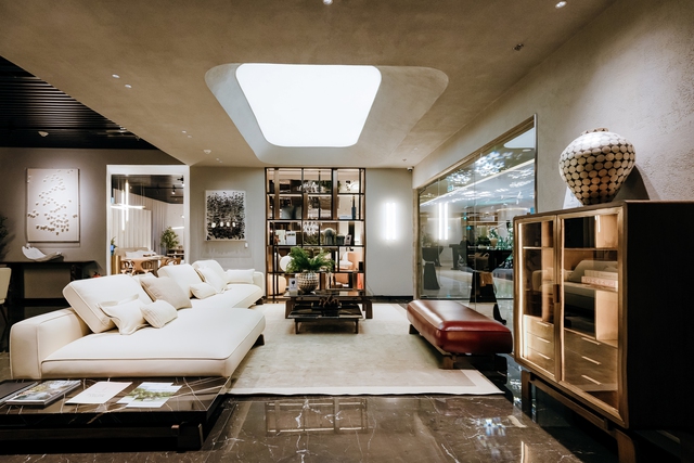 Tập đo&agrave;n "thầu" nội thất cho loạt kh&aacute;ch sạn 5 sao bất ngờ khai trương showroom ho&agrave;nh tr&aacute;ng tại địa điểm hot nhất TP.HCM- Ảnh 3.