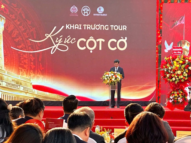 Tour &ldquo;K&yacute; ức Cột cờ&rdquo; kh&ocirc;ng đơn thuần l&agrave; một chuyến tham quan, m&agrave; c&ograve;n l&agrave; h&agrave;nh tr&igrave;nh đ&aacute;nh thức k&yacute; ức - Ảnh 2.