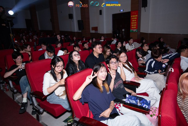 The Powerpuff Girls và ANT: Hai góc nhìn đột phá tại Chung kết HyperCreative 2025- Ảnh 6. The Powerpuff Girls và ANT: Hai góc nhìn đột phá tại Chung kết HyperCreative 2025- Ảnh 6.