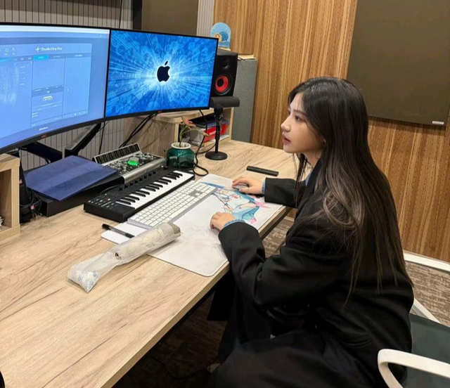 1 năm sống cùng AI: Không ít trắc trở!- Ảnh 2.