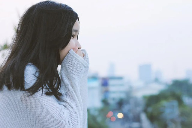 Những dấu hiệu nhiều người ở Hà Nội đang gặp phải không ngờ do không khí quá bẩn- Ảnh 3.