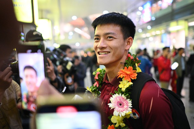 V&igrave; sao U22 Việt Nam chỉ được nghỉ 3 ng&agrave;y sau khi "hạ" Th&aacute;i Lan gi&agrave;nh HCV SEA Games?- Ảnh 1.