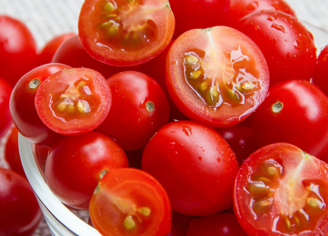 Loại c&agrave; chua n&agrave;y gi&uacute;p chống 6 loại ung thư, nhưng ăn sai c&aacute;ch chẳng kh&aacute;c n&agrave;o &ldquo;tự hại th&acirc;n&rdquo;, th&egrave;m mấy cũng n&ecirc;n tr&aacute;nh- Ảnh 1.