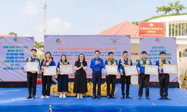 T&ocirc;n vinh &ldquo;Hoa của đất&rdquo; lan tỏa kh&aacute;t vọng l&agrave;m gi&agrave;u từ n&ocirc;ng th&ocirc;n- Ảnh 1.