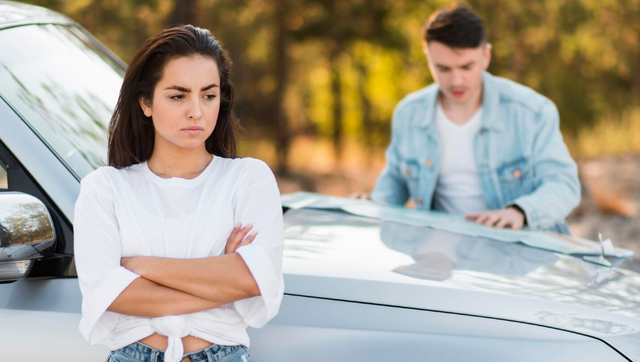 Được bố b&aacute;n đất chia cho 3 tỷ, vợ chỉ mang về 200 triệu rồi &acirc;m thầm mua xe &ocirc; t&ocirc;, c&uacute; sốc khiến chồng đ&ograve;i ly h&ocirc;n ngay lập tức- Ảnh 1.