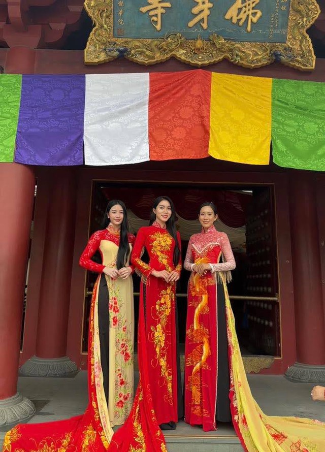 Hoa hậu Trần Di Linh - Đại sứ Tạp ch&iacute; Thanh ni&ecirc;n l&agrave; Trưởng Ban gi&aacute;m khảo N&eacute;t đẹp Sinh vi&ecirc;n Việt Nam- Ảnh 11.