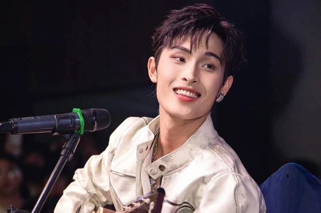 Nam ca sĩ 2001 phải xin lỗi v&igrave; l&ugrave;m x&ugrave;m t&igrave;nh &aacute;i bất ngờ mất sạch hoạt động tr&ecirc;n IG- Ảnh 2.