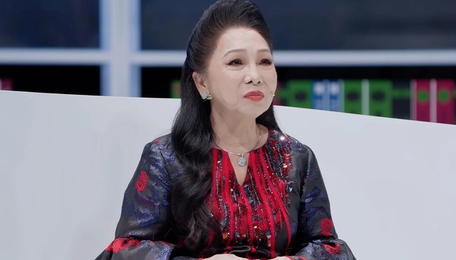 Nữ NSND l&agrave; tiến sĩ đầu ti&ecirc;n n&oacute;i thẳng: "Giờ nổi tiếng chưa chắc đ&atilde; gi&agrave;u v&igrave; to&agrave;n nổi nhờ điều n&agrave;y"- Ảnh 2.