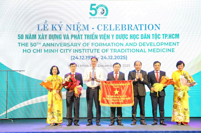 Viện Y Dược học Dân tộc TP. Hồ Chí Minh : Nửa thế kỷ khơi nguồn tinh hoa và hành trình nâng tầm Y học cổ truyền Việt- Ảnh 1. Viện Y Dược học Dân tộc TP. Hồ Chí Minh : Nửa thế kỷ khơi nguồn tinh hoa và hành trình nâng tầm Y học cổ truyền Việt- Ảnh 1.