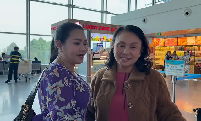 Nữ NSƯT nổi danh miền Nam tiễn chồng về Mỹ, xin lỗi chồng tại s&acirc;n bay- Ảnh 1.