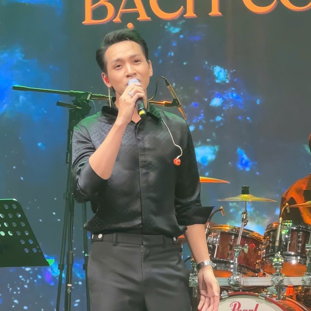 Nhiều ca sĩ nổi tiếng h&aacute;t trong đ&ecirc;m nhạc quy&ecirc;n g&oacute;p cho miền Trung- Ảnh 1.