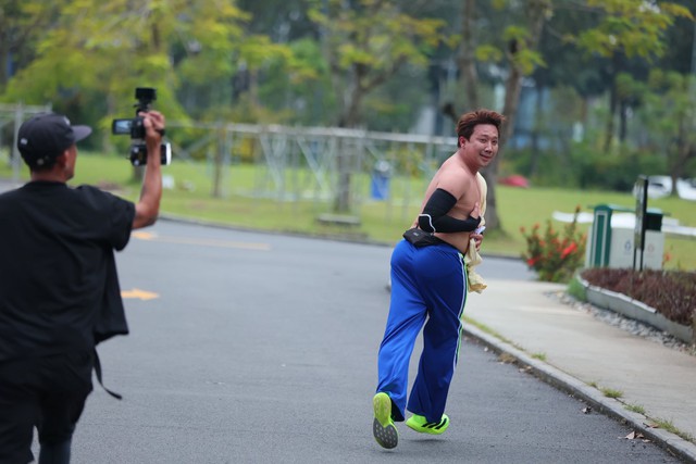 Chỉ có em gái mới giữ thể diện cho Trấn Thành- Ảnh 3. Chỉ có em gái mới giữ thể diện cho Trấn Thành- Ảnh 3.