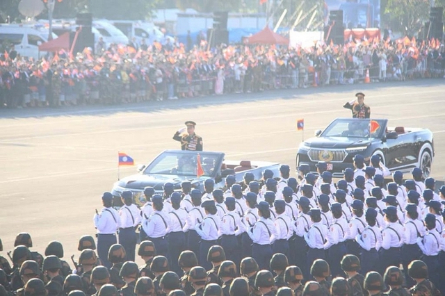Xe điện thương hiệu Việt xuất hiện trang trọng trong lễ Quốc khánh Lào, tự hào về bước tiến vươn xa- Ảnh 3.