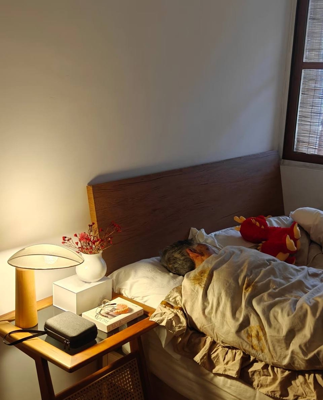 Chỉ nhìn 3 thứ trong phòng, cụ ông thuê giúp việc lương 50 triệu/tháng tin chắc mình "thắng đời"- Ảnh 2.