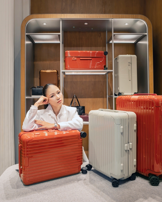 "Terracotta & Clay" - Rimowa tr&igrave;nh l&agrave;ng bộ sưu tập cho m&ugrave;a lễ hội đa sắc- Ảnh 12.