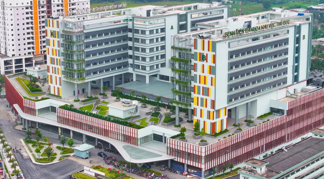 Nhìn lại 10 dấu ấn nổi bật của ngành y tế Tp. Hồ Chí Minh năm 2025: Bước chuyển mình của một siêu đô thị y tế- Ảnh 3. Nhìn lại 10 dấu ấn nổi bật của ngành y tế Tp. Hồ Chí Minh năm 2025: Bước chuyển mình của một siêu đô thị y tế- Ảnh 3.