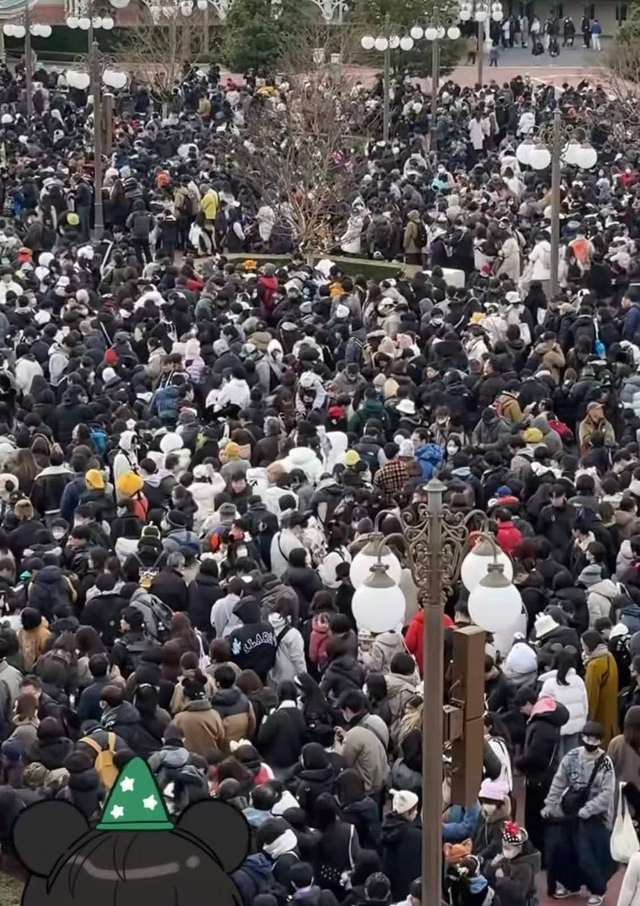 1 điểm du lịch nổi tiếng thất thủ trước biển người ng&agrave;y cuối năm 2025- Ảnh 5.